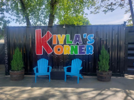 Kiyla's Korner outside