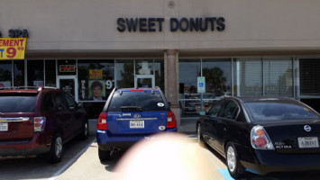 Sweet Donuts food
