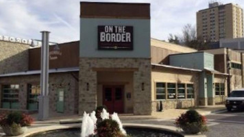 On The Border Mexican Grill Cantina Towson outside