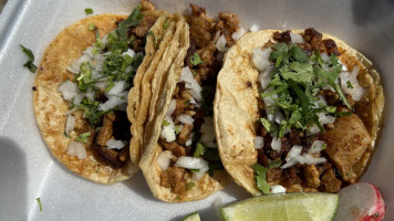 Paisa Tacos food