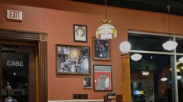 Potbelly Sandwich Shop In Edina inside