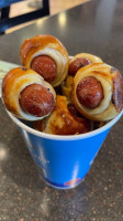 Auntie Anne's food