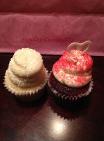 Gigi Cupcakes food