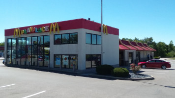 Mcdonald's outside