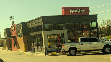 Wendy's outside