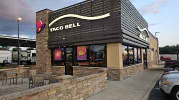 Taco Bell outside