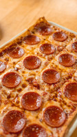 Ledo Pizza food