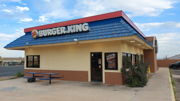 Burger King outside