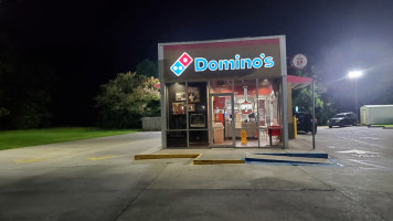 Domino's Pizza outside