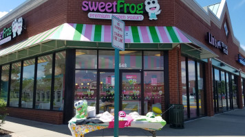 Sweetfrog inside