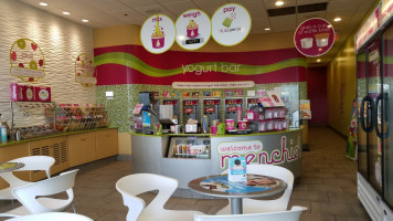 Menchie's Frozen Yogurt food