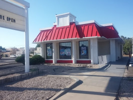 Dairy Queen Store outside