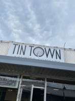 Tin Town Brewing Company food