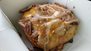 Cinnabon food