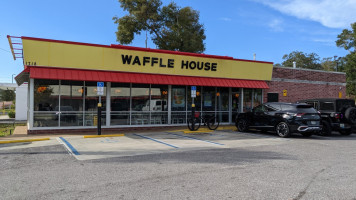 Waffle House outside