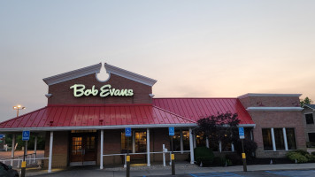 Bob Evans outside