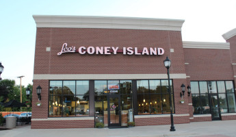 Leo's Coney Island Plymouth outside