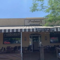 Federici's On 10th outside