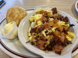 Huddle House food