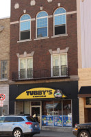 Tubbys Tavern In Bowl outside