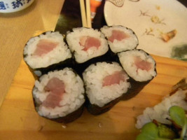 Tanoshi Sushi menu