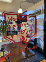 Momma Lo's Southern Style Bbq outside