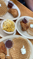 Roscoe's Chicken Waffles Pasadena food