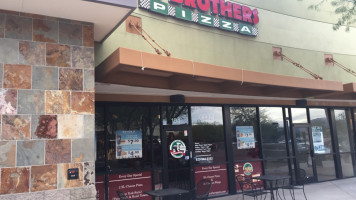 #1brothers Pizza food