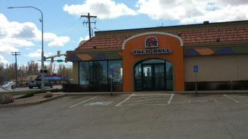 Taco Bell outside