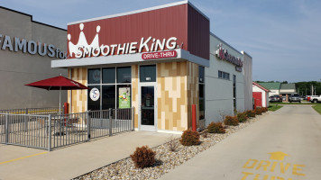 Smoothie King outside