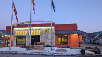 Mcdonald's outside