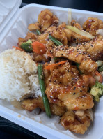 Lemongrass Express Hilo food