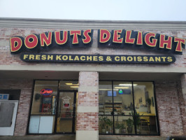 Donuts Delight outside