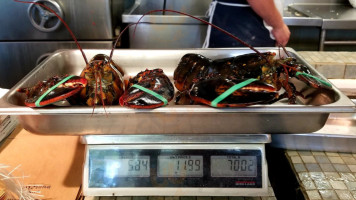 Nauset Fish Lobster Pool food