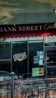 Bank Street Grill food
