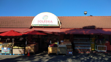 Soleska Market food