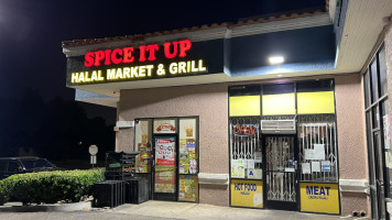 Spice It Up Halal Market Grill outside