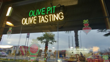 Olive Pit outside