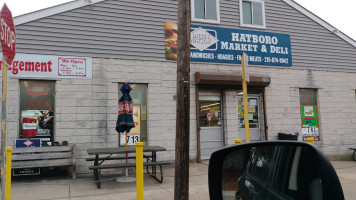 Hatboro Market Deli inside