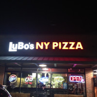 Lubo's Ny Pizza food