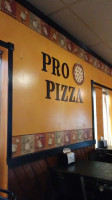 Pro Pizza inside
