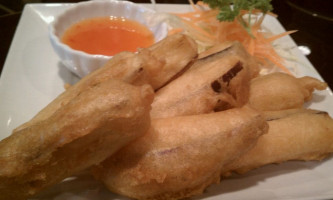 Yaya's Thai food