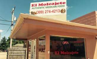 El Molcajete Mexican inside