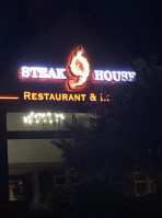 Steakhouse 9 inside