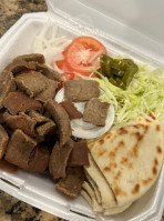 Oscar's Kabob And Gyros food