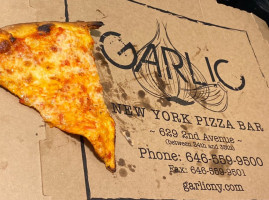 Garlic New York Pizza food