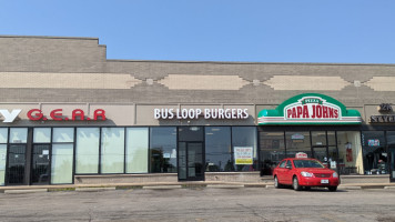 Bus Loop Burgers outside