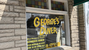 George's Diner outside