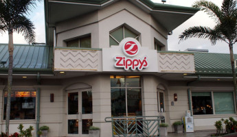 Zippy's Kaneohe outside