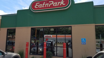 Eat'n Park outside